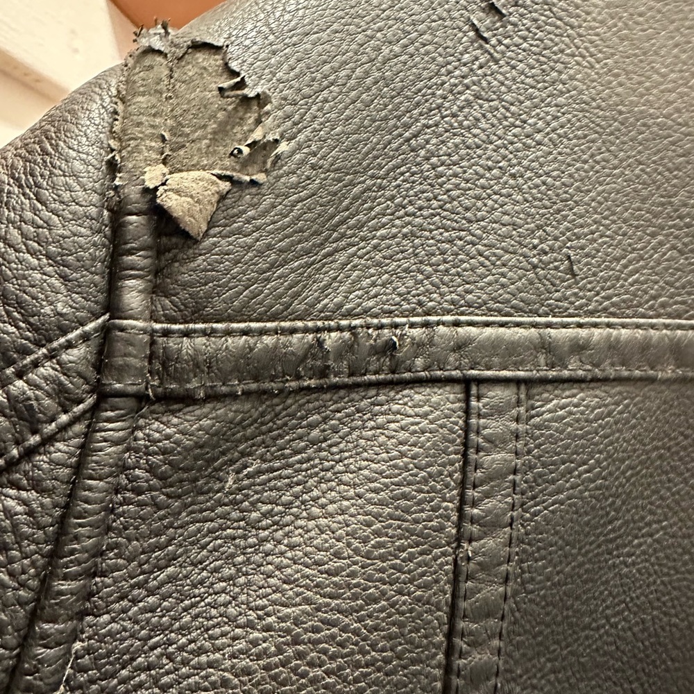 Calvin Klein Men’s black Faux leather faux fur grey jacket size Medium - Picture 2 of 15